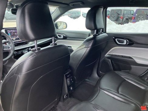 Certified 2025 Jeep Compass Limited image 21