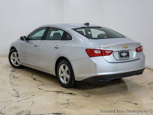 Used 2022 Chevrolet Malibu LS FWD image 10