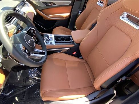 New 2026 Jaguar F-PACE R-Dynamic S image 6