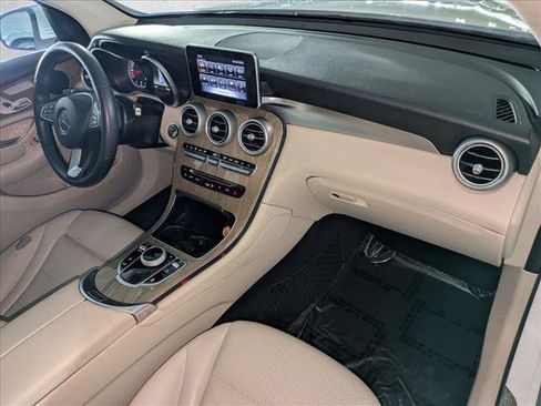 Certified 2018 Mercedes-Benz GLC 300 image 20