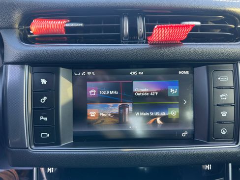 Used 2016 Jaguar XF R-Sport image 34