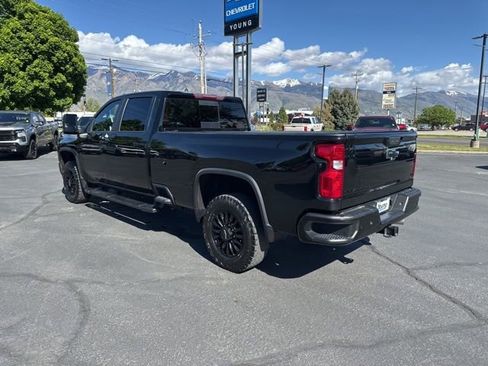 Used 2022 Chevrolet Silverado 2500 LT w/ Midnight Edition AWD/4WD image 5