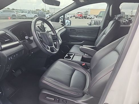 Used 2025 Honda Odyssey Sport-L image 13