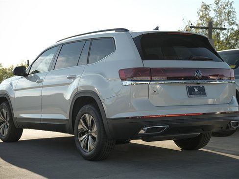 New 2026 Volkswagen Atlas SE image 5