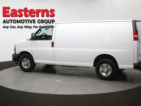 Used 2021 Chevrolet Express 2500 RWD image 59