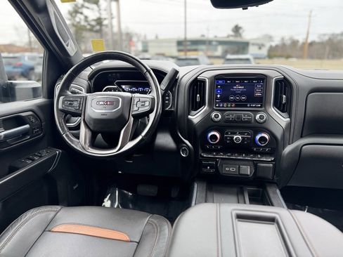 Used 2020 GMC Sierra 2500 AT4 w/ Technology Package image 12