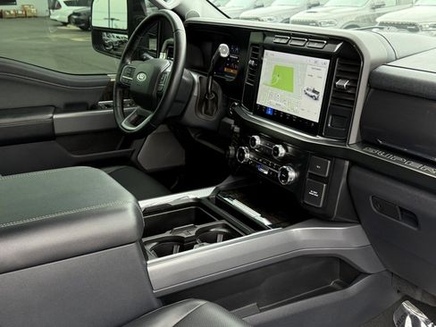 Used 2024 Ford F350 Lariat image 14