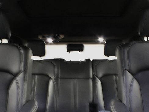 New 2025 Jeep Wagoneer Series II image 24