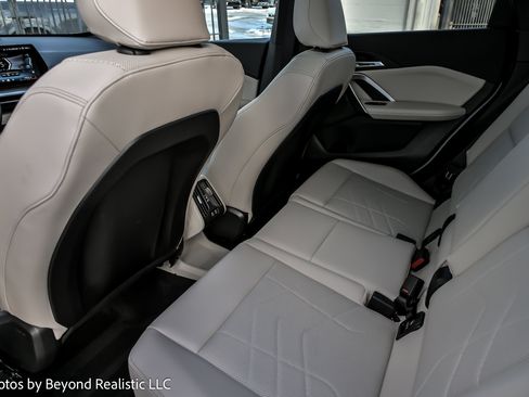 Used 2025 BMW X1 xDrive28i w/ Premium Package image 29