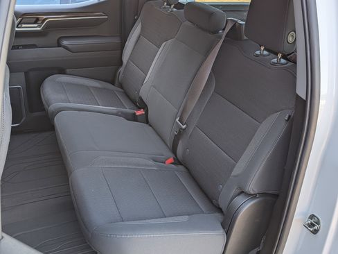 Used 2022 Chevrolet Silverado 1500 RST w/ Redline Edition image 17