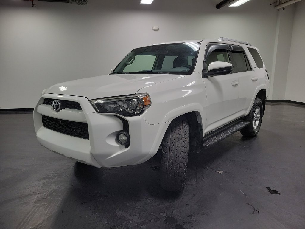 Used 2018 Toyota 4Runner SR5 w/ Wilderness Package AWD/4WD image 4