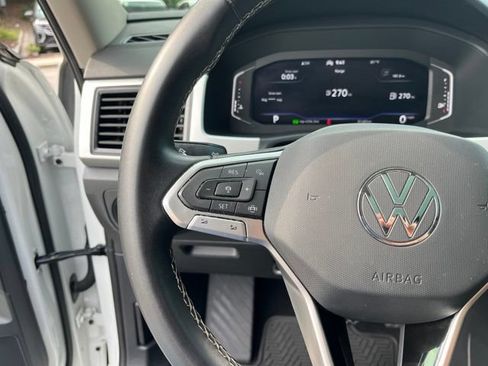 Used 2022 Volkswagen Atlas SE w/ Panoramic Sunroof Package FWD image 22