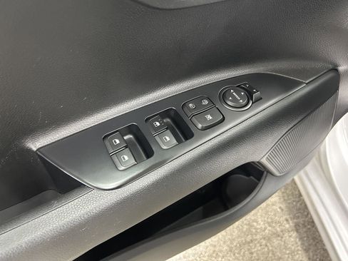 Used 2022 Kia Rio LX image 10