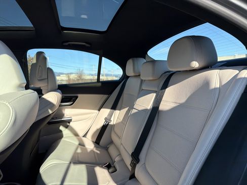 Used 2022 Mercedes-Benz C 300 4MATIC Sedan w/ Exclusive Trim Package image 29