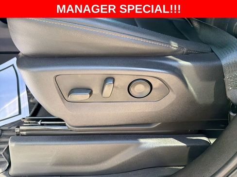 Used 2024 Chevrolet Silverado 1500 LTZ AWD/4WD image 23