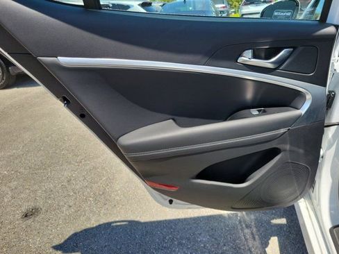 Used 2026 Genesis G70 2.5T RWD image 10