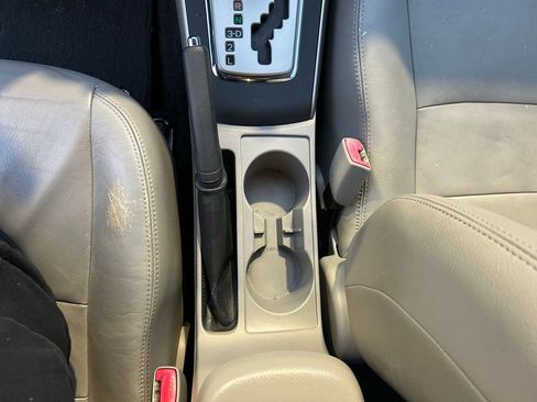 Used 2010 Toyota Corolla LE image 19