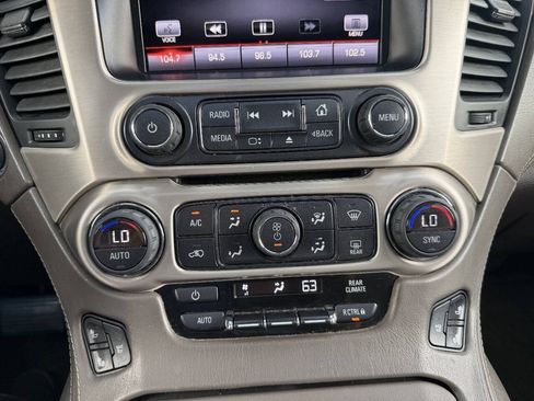 Used 2015 GMC Yukon XL Denali w/ Open Road Package AWD/4WD image 38