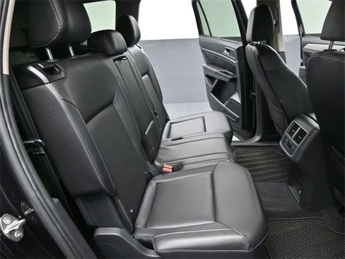 Used 2019 Volkswagen Atlas SE image 16