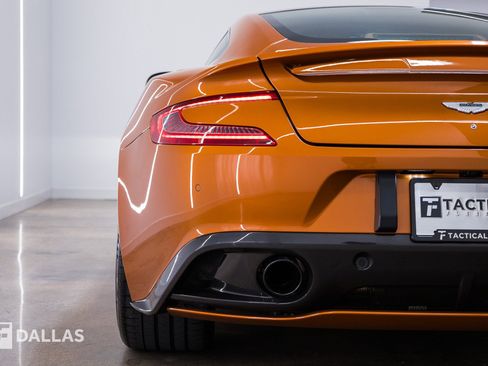 Used 2014 Aston Martin Vanquish Coupe RWD image 19