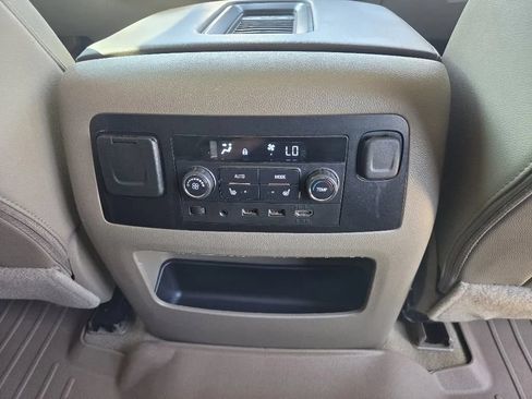 Used 2017 Chevrolet Tahoe Premier AWD/4WD image 30