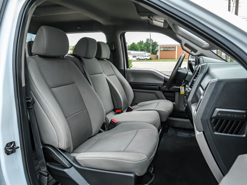 Used 2021 Ford F250 XL w/ STX Appearance Package AWD/4WD image 29