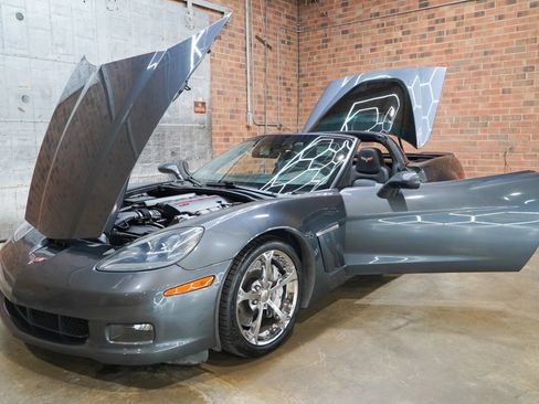 Used 2013 Chevrolet Corvette Grand Sport w/ 3LT Preferred Equipment Group RWD image 25