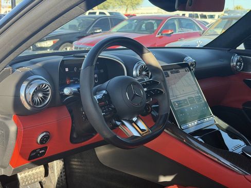 Used 2022 Mercedes-Benz SL 63 AMG AMG SL 63 AWD 4MATIC 2dr Roads image 29