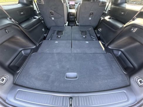 New 2025 Jeep Grand Cherokee L Limited w/ Black Appearance Package image 16