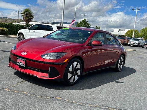 Used 2024 Hyundai Ioniq 6 SE RWD image 3