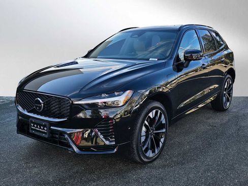 New 2026 Volvo XC60 T8 Plus w/ Protection Package Premier image 7