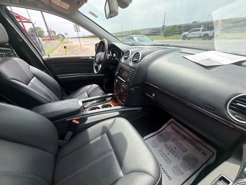 Used 2011 Mercedes-Benz GL 450 4MATIC w/ Premium 2 Pkg image 34