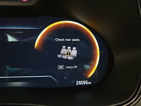 Used 2024 Genesis GV70 2.5T w/ Sport Prestige Package image 30