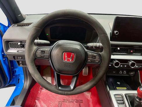 Used 2024 Honda Civic Type R image 11
