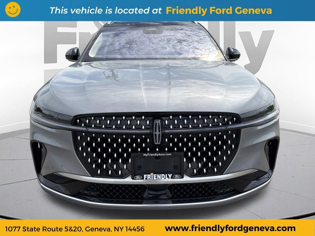 Used 2024 Lincoln Nautilus Reserve w/ Equipment Group 202A AWD/4WD image 8