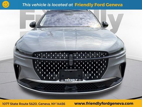 Used 2024 Lincoln Nautilus Reserve w/ Equipment Group 202A AWD/4WD image 8