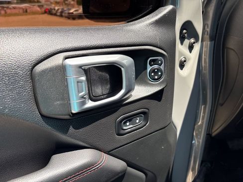 Used 2020 Jeep Gladiator Rubicon AWD/4WD image 9