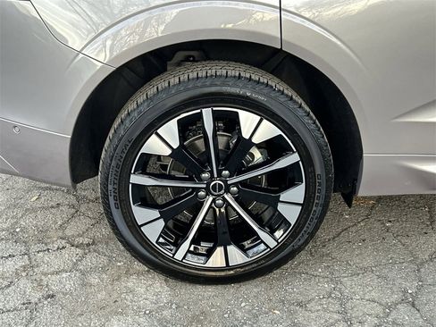 New 2026 Volvo XC60 B5 Plus w/ Protection Package Premier image 12
