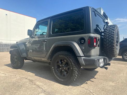 Used 2022 Jeep Wrangler Sport AWD/4WD image 5