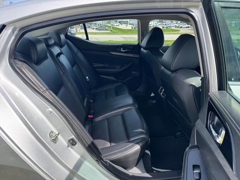 Used 2017 Nissan Maxima 3.5 SV FWD image 13