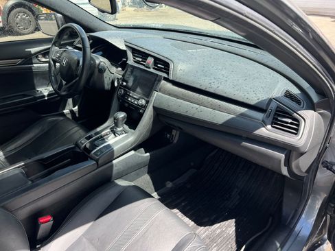 Used 2019 Honda Civic Sport Touring image 16