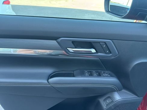 New 2026 GMC Terrain Elevation w/ Elevation Premium Package image 15