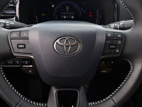 Certified 2026 Toyota Camry SE FWD image 17