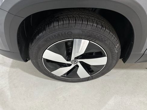 New 2026 Volkswagen Taos S image 11