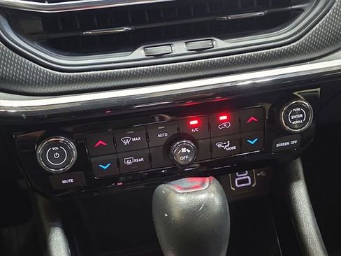 Used 2023 Jeep Compass Trailhawk image 24