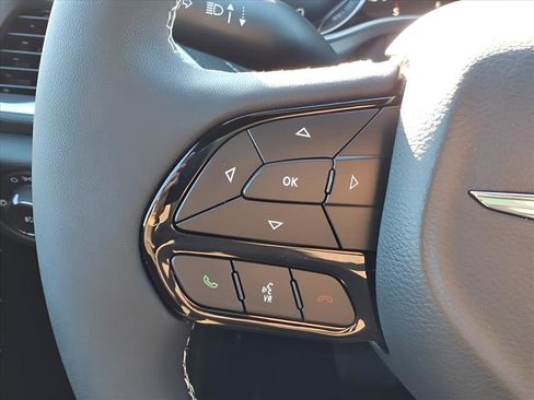 New 2026 Chrysler Pacifica Select w/ S Appearance Package image 28