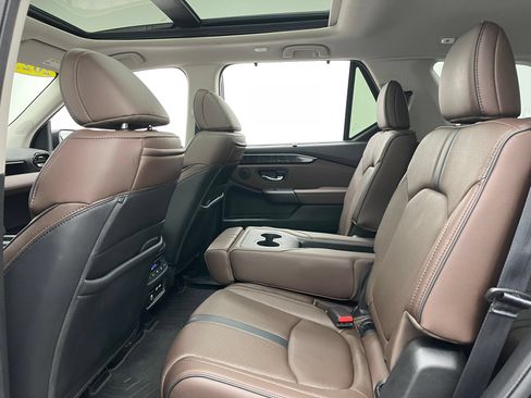 Used 2023 Honda Pilot Elite image 42