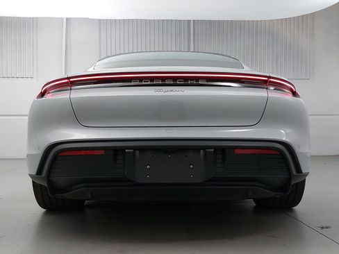 New 2025 Porsche Taycan image 6