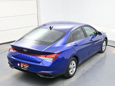 Used 2023 Hyundai Elantra SE w/ Preferred Accessory Package image 31