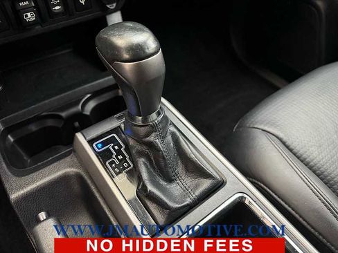 Used 2018 Toyota Tacoma Limited image 34